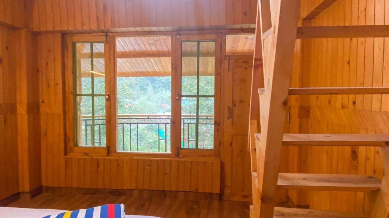 Madpackers Jibhi - Of Streamsides & Waterfalls Ngoại thất bức ảnh