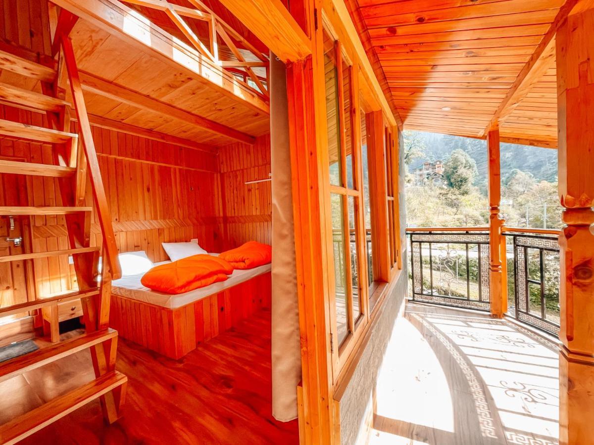Madpackers Jibhi - Of Streamsides & Waterfalls Ngoại thất bức ảnh
