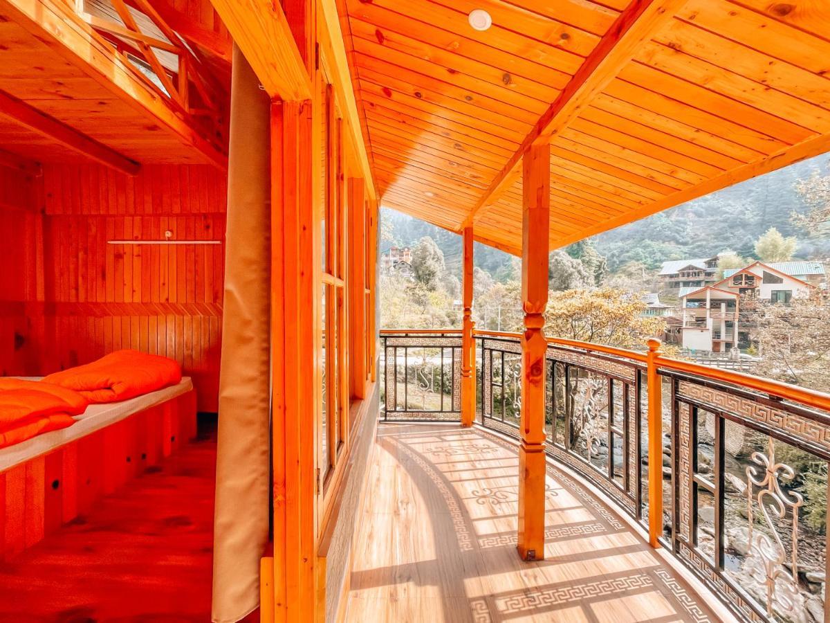 Madpackers Jibhi - Of Streamsides & Waterfalls Ngoại thất bức ảnh