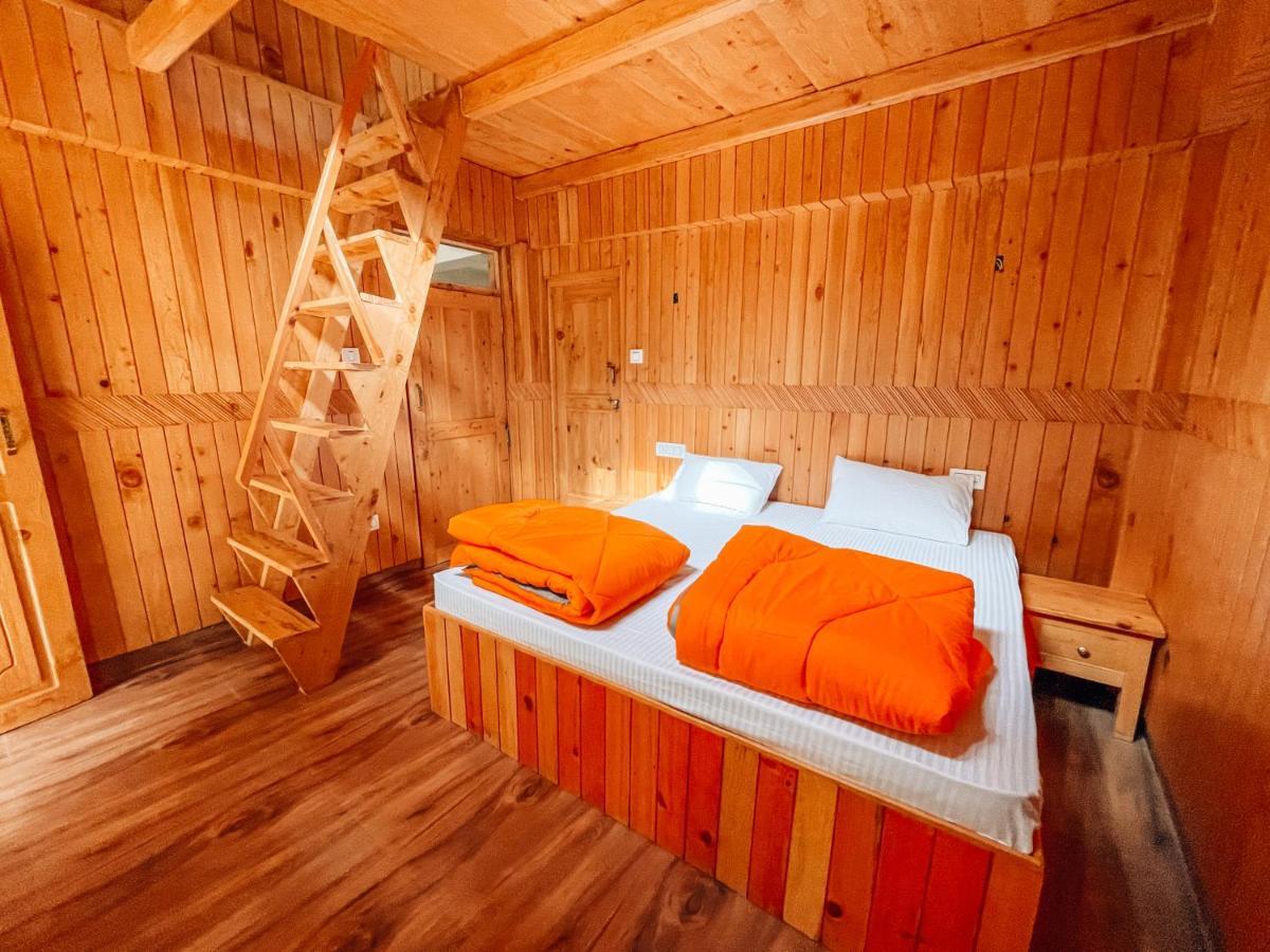 Madpackers Jibhi - Of Streamsides & Waterfalls Ngoại thất bức ảnh