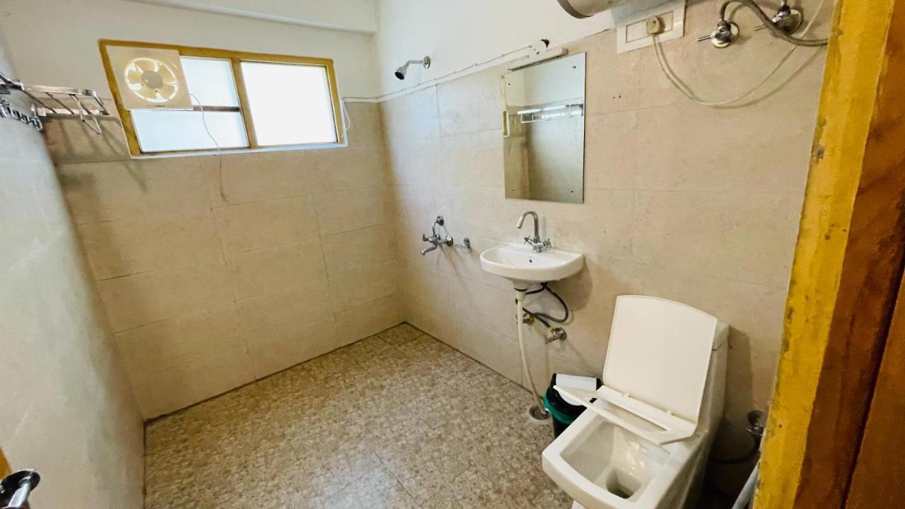 Madpackers Jibhi - Of Streamsides & Waterfalls Ngoại thất bức ảnh